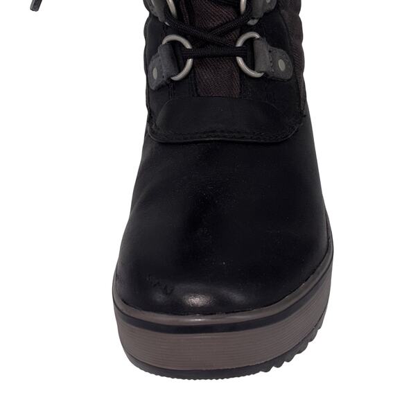 Ugg Women's Brynn Boots Size 8 Leather Shearling Quilted Winter Outdoor Read - Picture 15 of 16